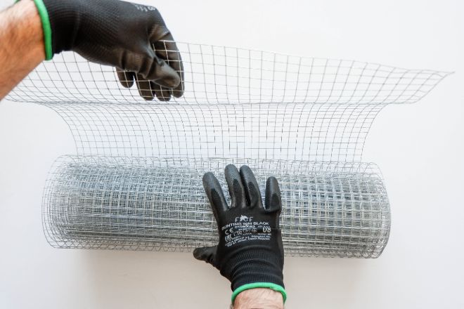 how-to-straighten-rolled-wire-mesh-end