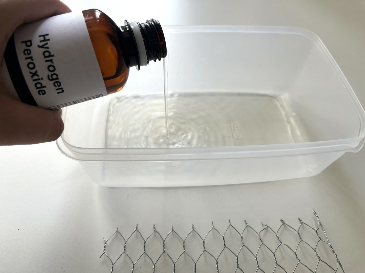 pour-hydrogen-peroxide