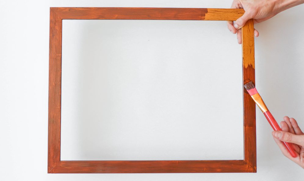 painting-the-frame