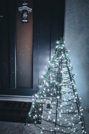 Chicken Wire Xmas Tree DIY (EASY GUIDE)