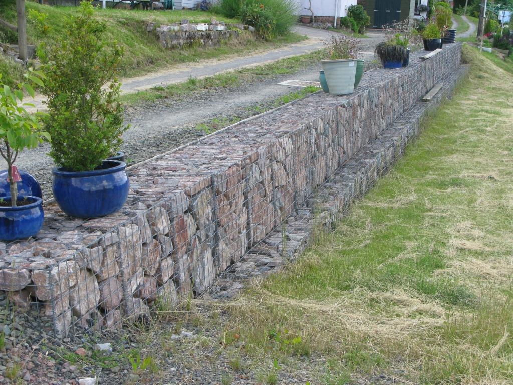 gabion-retaining-wall