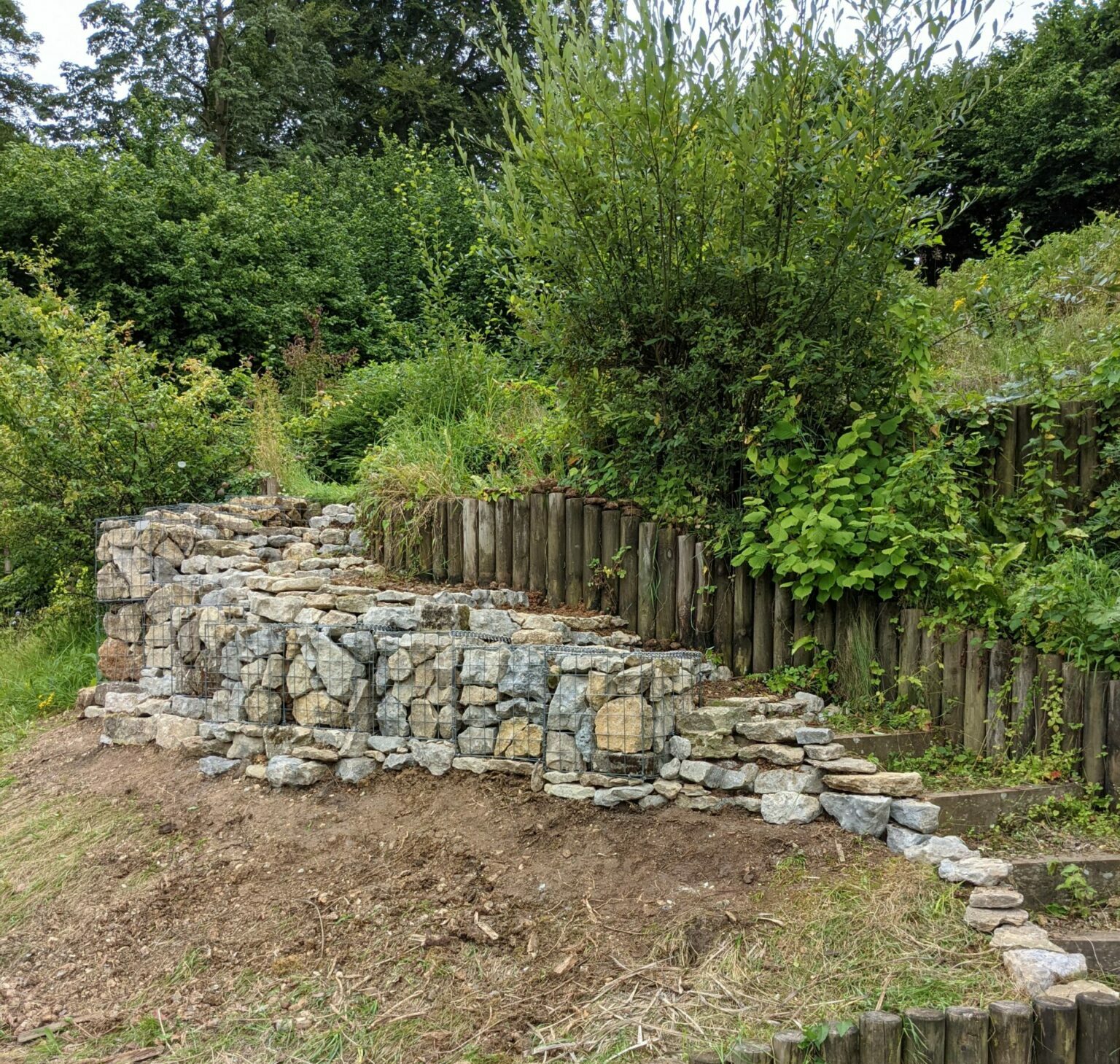 gabion-wall-steps