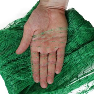 20mm-Hole-Green-Plastic-Garden-Netting-(2m-x-3m)-closeup