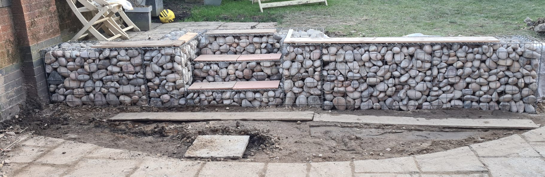 garden-gabion-stairs