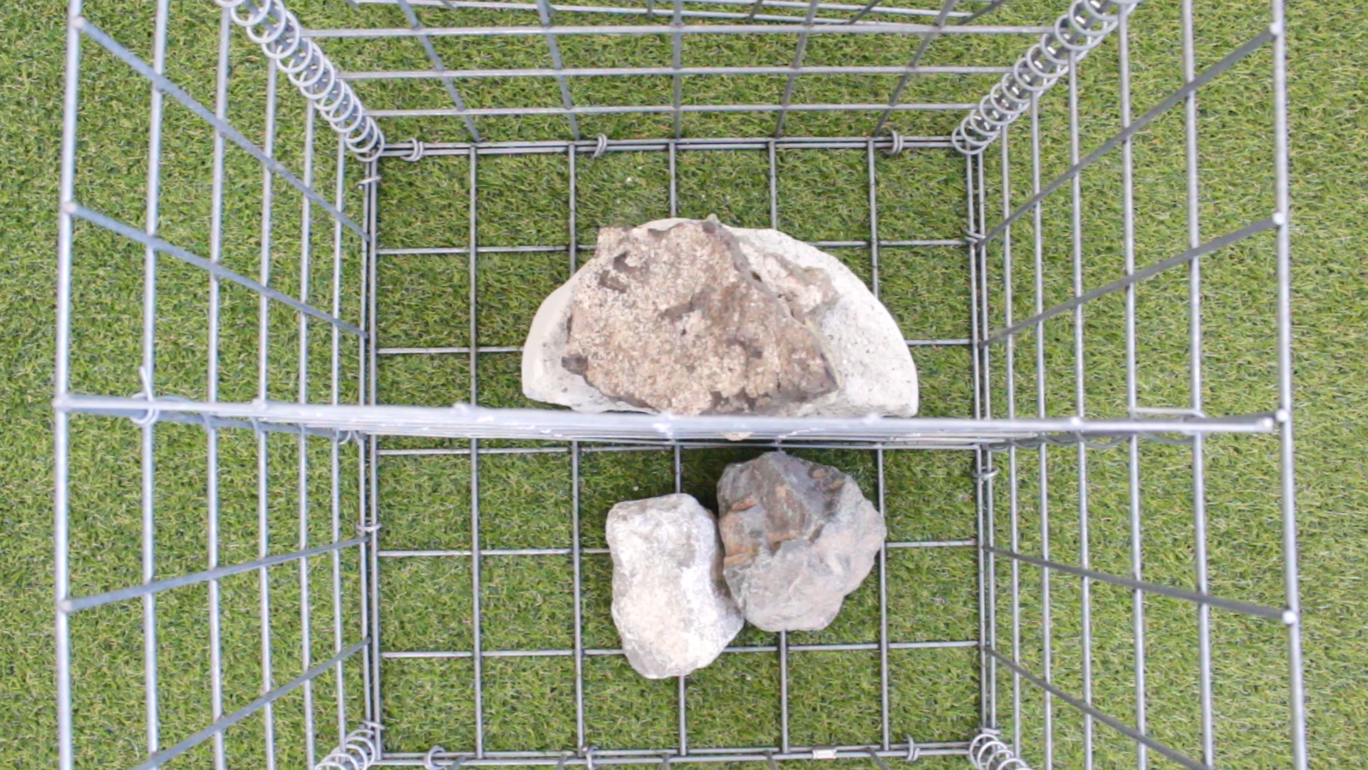 How to Use Gabion Stone Separating Panels (WITH VIDEO)