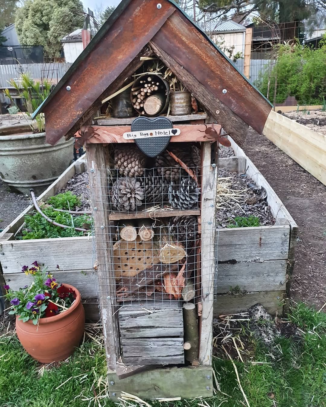 antic-style-bug-hotel