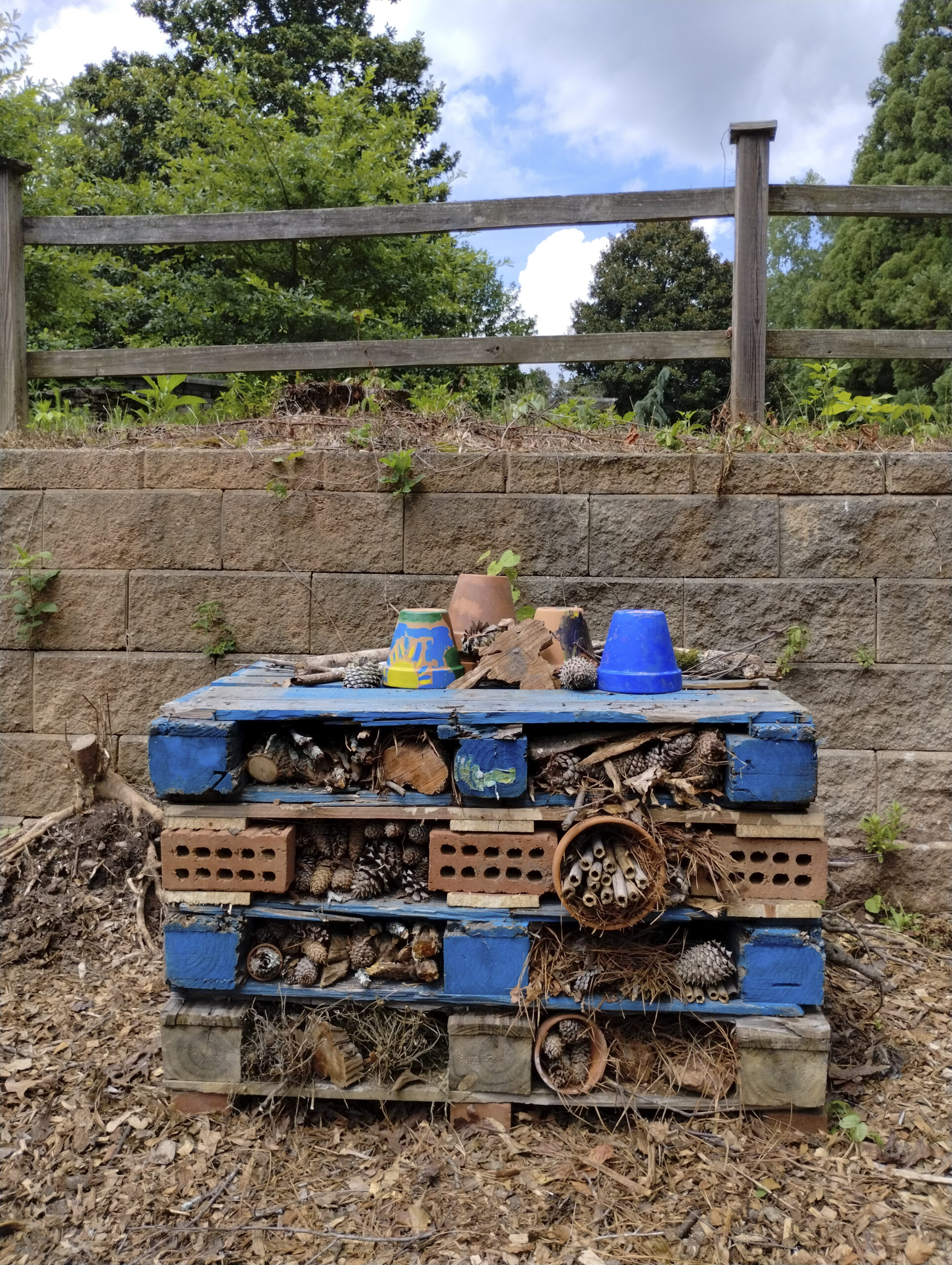 blue-pallets