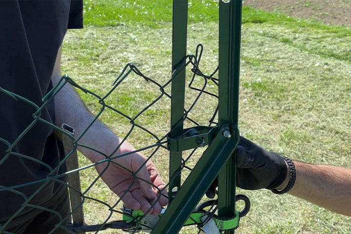 insert-stretcher-bar-to-secure-fence