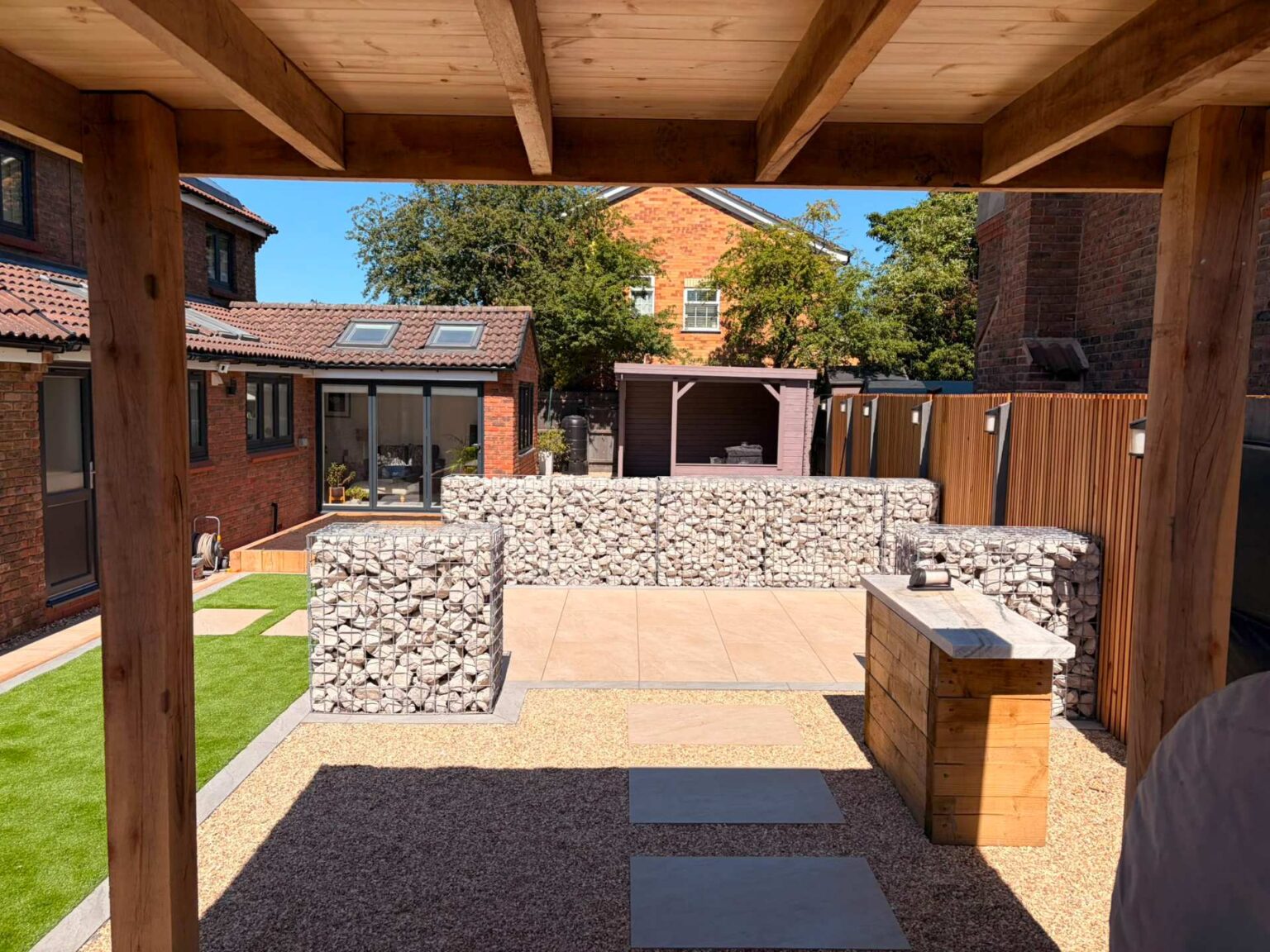 gabion-wall-in-back-garden