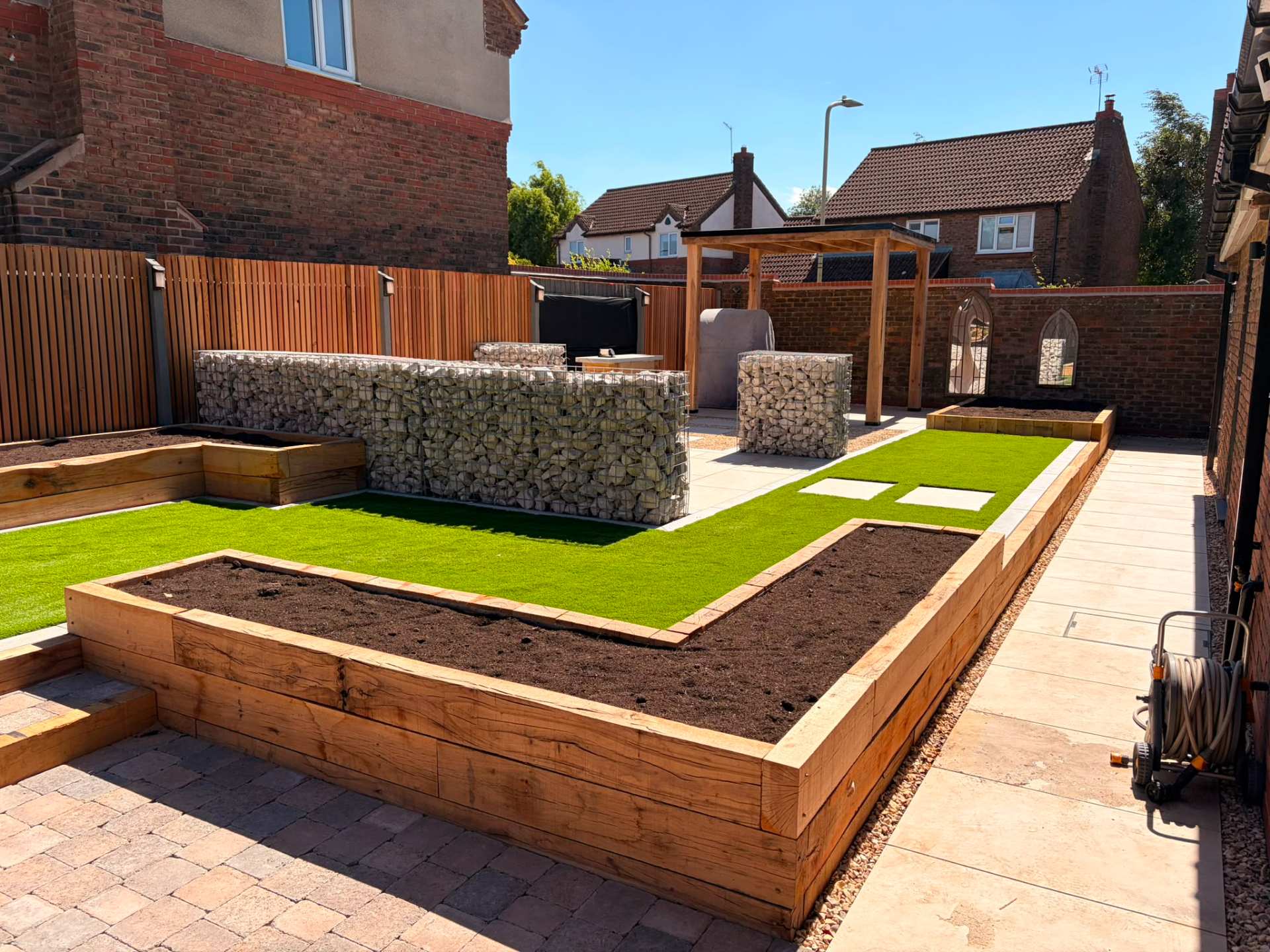 garden-gabion-edging
